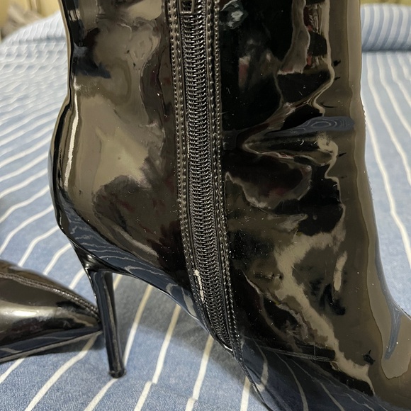 Boohoo Patent Leather Boots - Picture 5 of 7